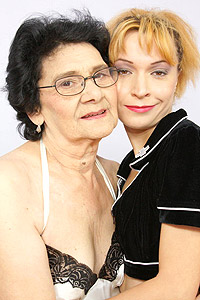 Mutter und Tochter beim Grannysexforum Granny Sex Forum Communities 